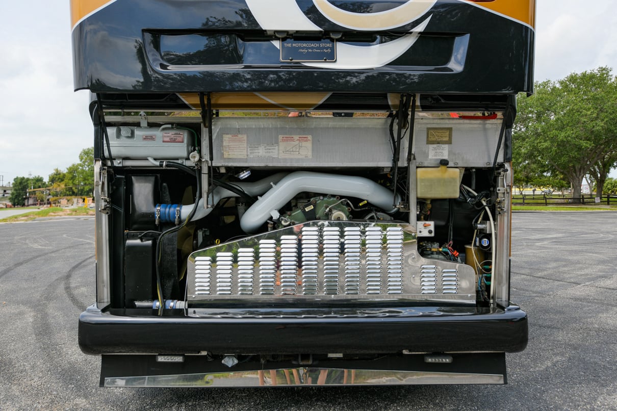 2003 PREVOST LIBERTY H3 45 gallery image-40