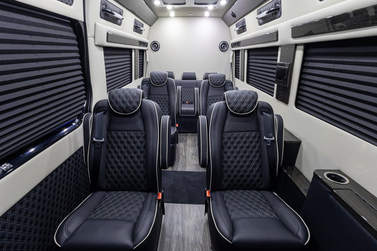 2026 OGV Luxury Coach gallery image-15