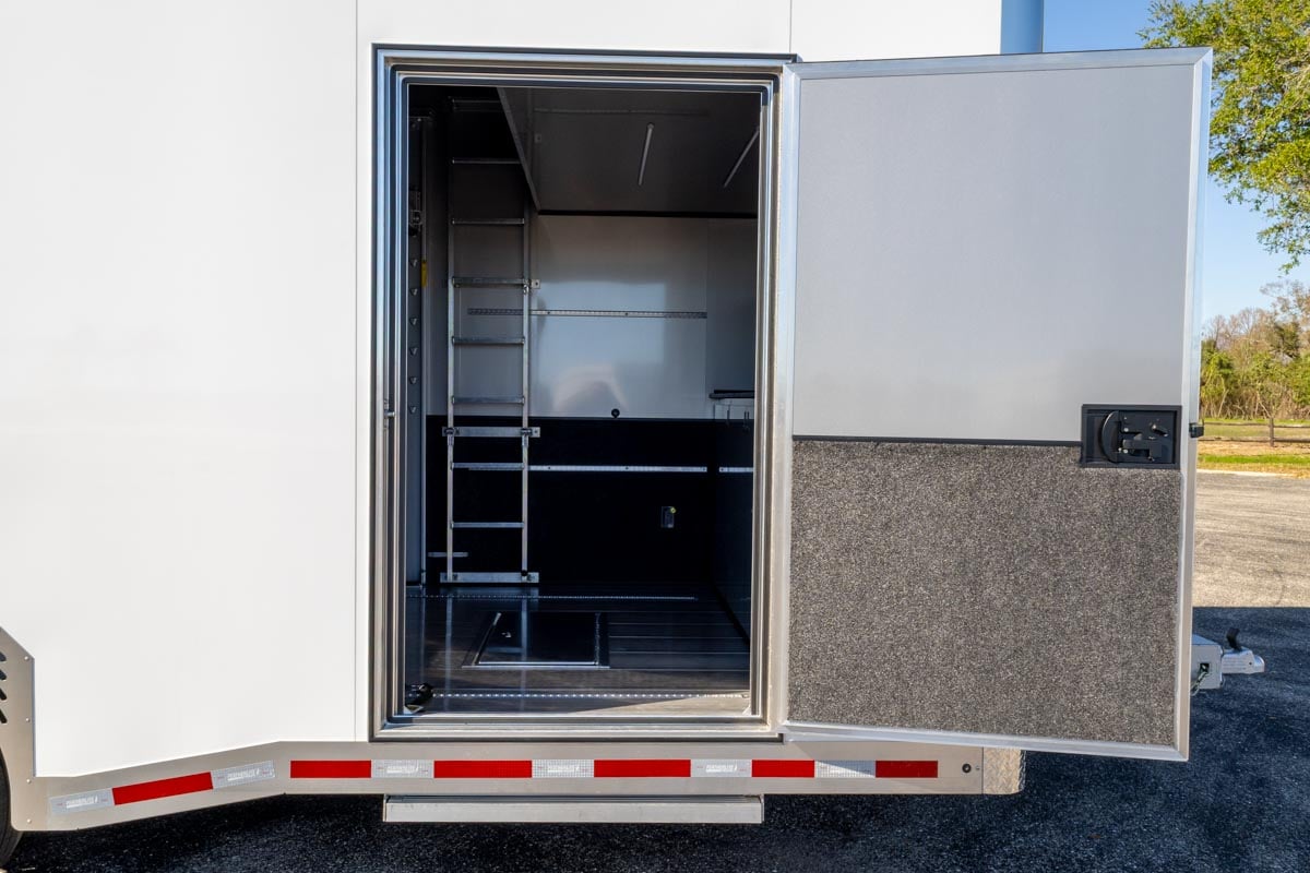 2026 Featherlite 24' Stacker Trailer 4414 gallery image-19