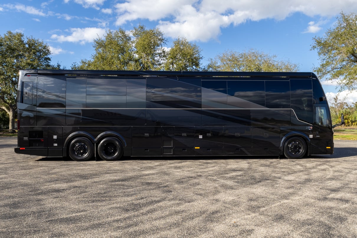 2026 Prevost Loki H3 45 LC024 gallery image-3