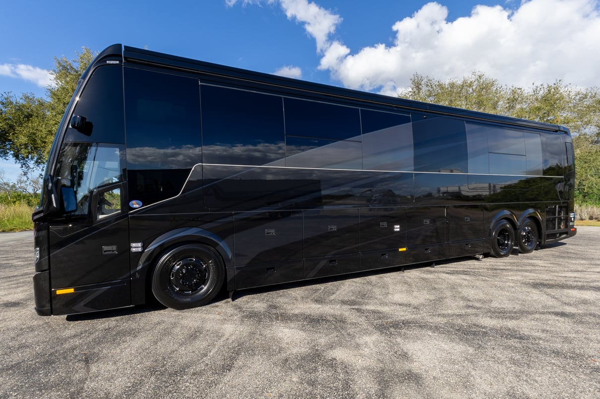 2026 Prevost Loki H3 45 LC024 gallery image-10