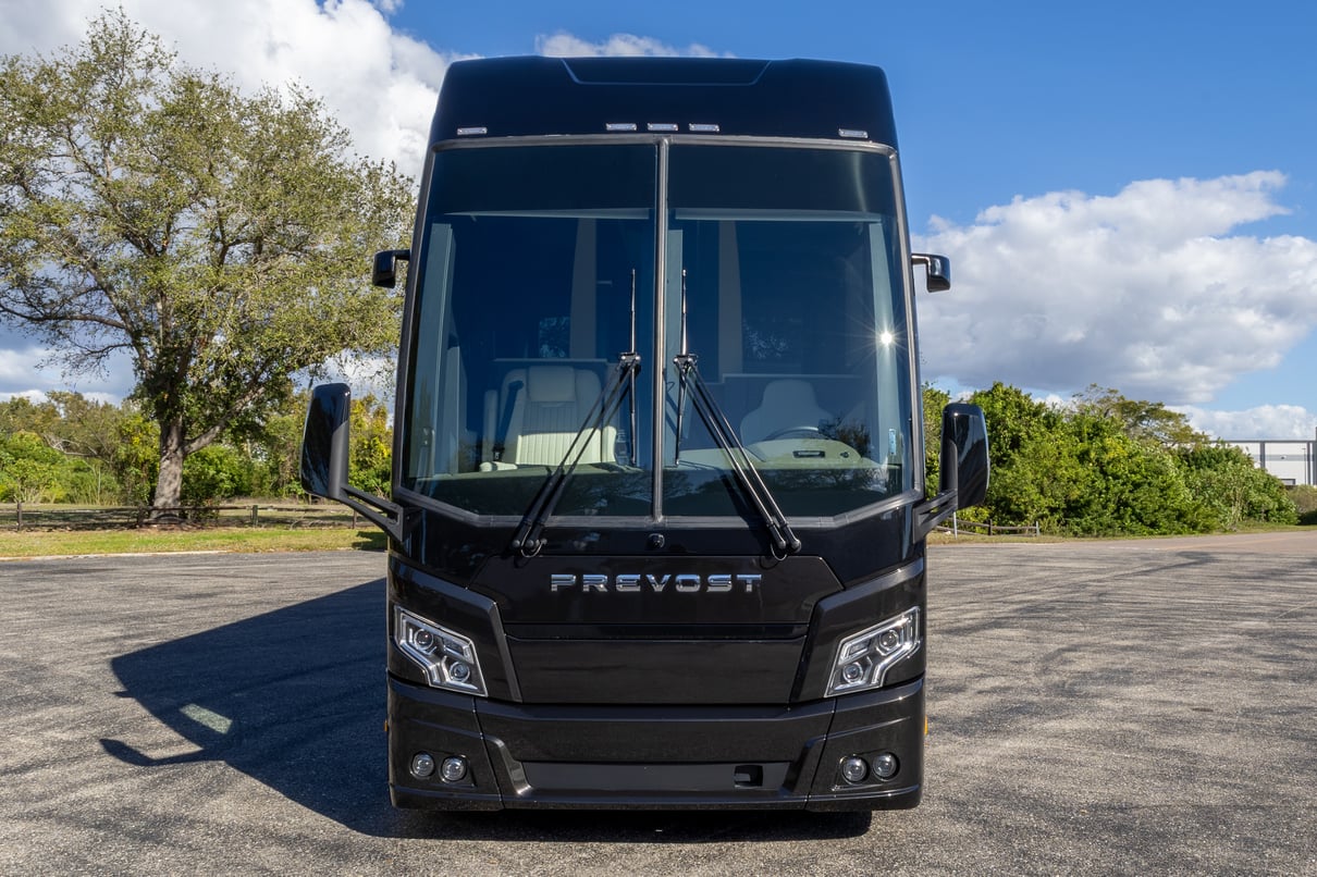 2026 Prevost Loki H3 45 LC024 gallery image-12