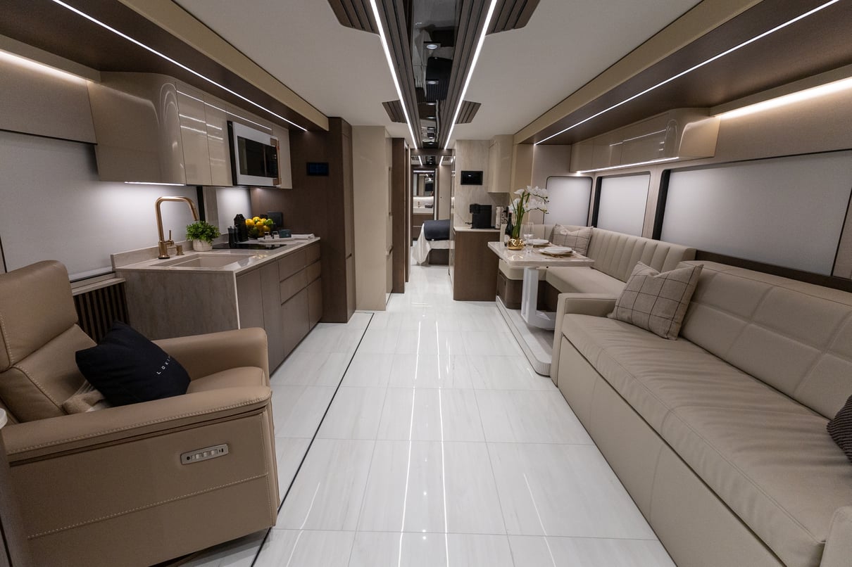2026 Prevost Loki H3 45 LC024 gallery image-14