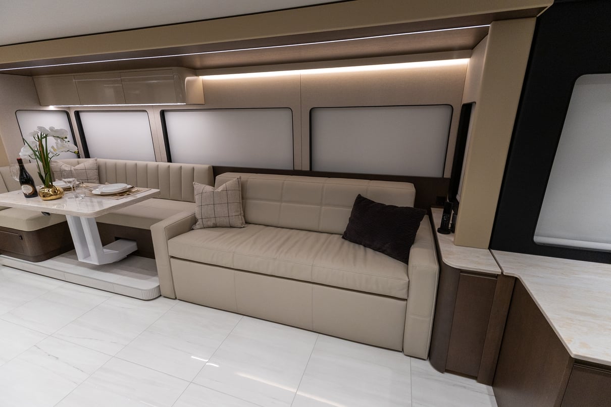 2026 Prevost Loki H3 45 LC024 gallery image-15