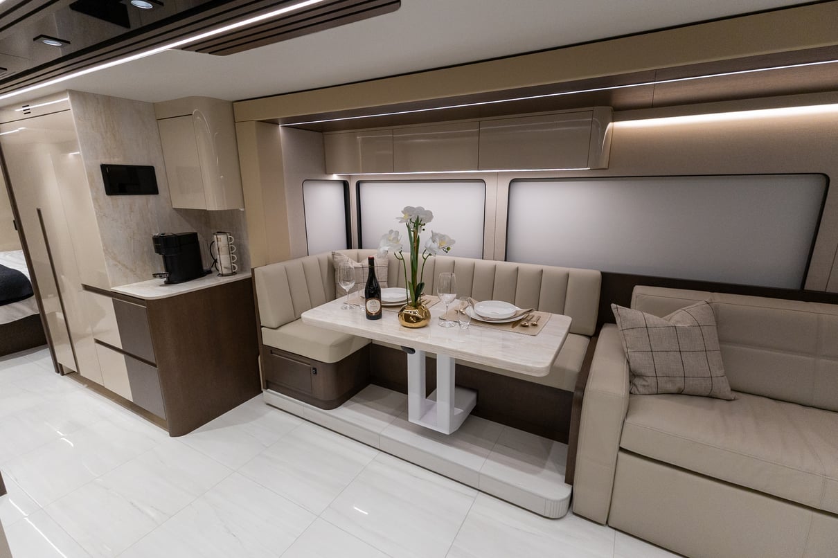2026 Prevost Loki H3 45 LC024 gallery image-16