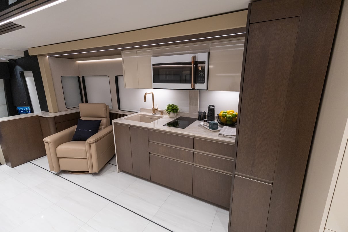 2026 Prevost Loki H3 45 LC024 gallery image-20