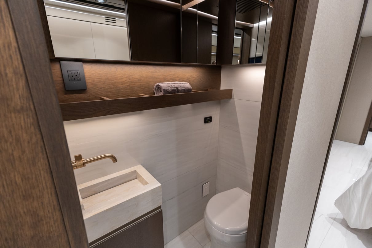 2026 Prevost Loki H3 45 LC024 gallery image-22
