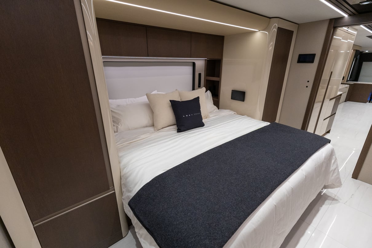 2026 Prevost Loki H3 45 LC024 gallery image-26
