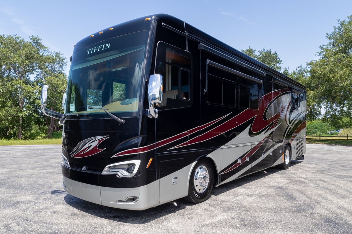 2019 Tiffin Allegro Bus 37AP gallery image-11