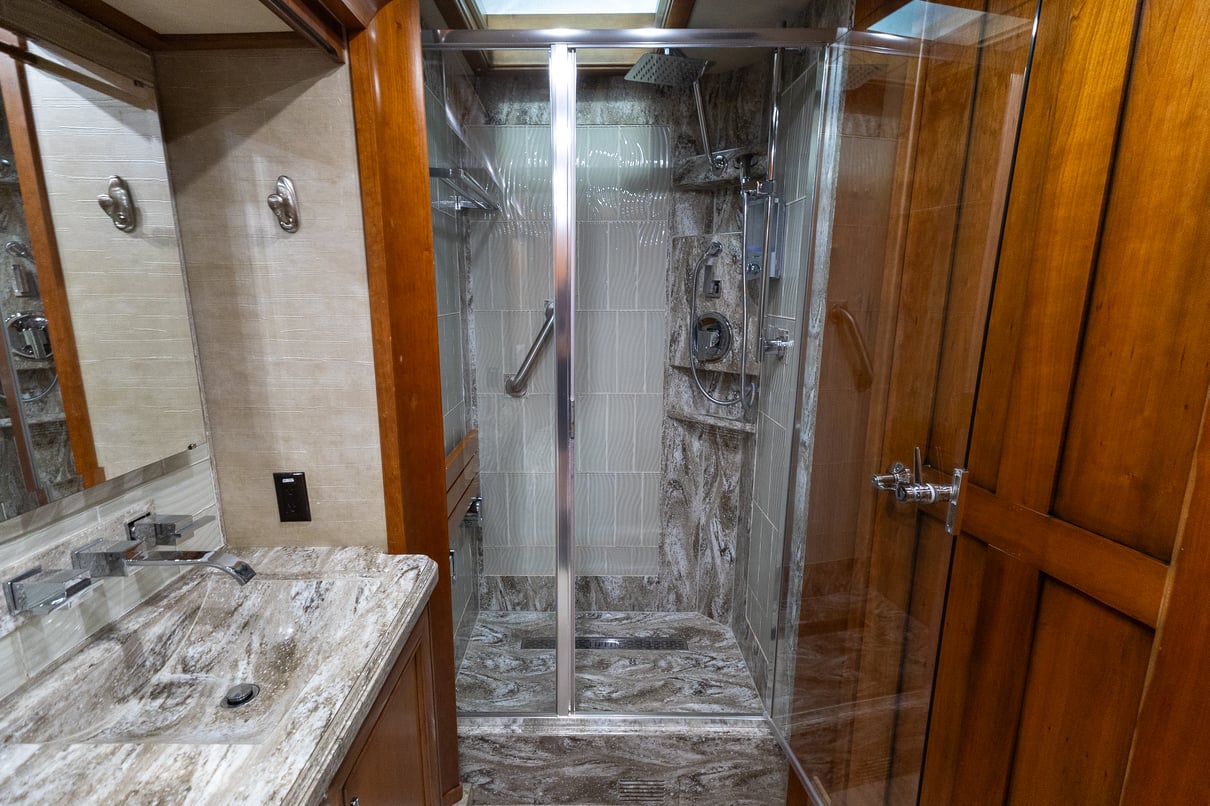 2019 Tiffin Allegro Bus 37AP gallery image-22