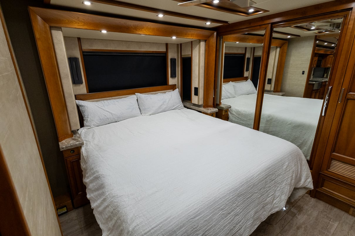 2019 Tiffin Allegro Bus 37AP gallery image-24