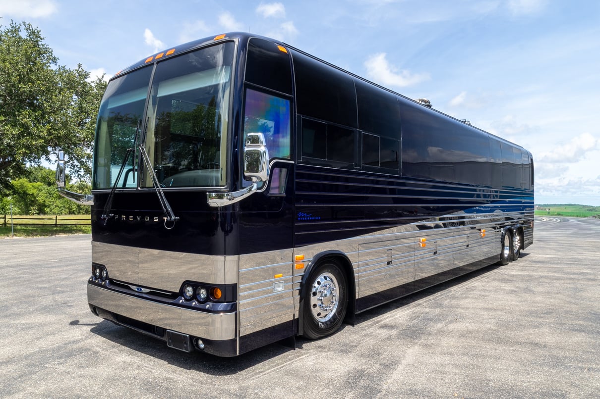 2020 Prevost Millennium X3 45 gallery image-11