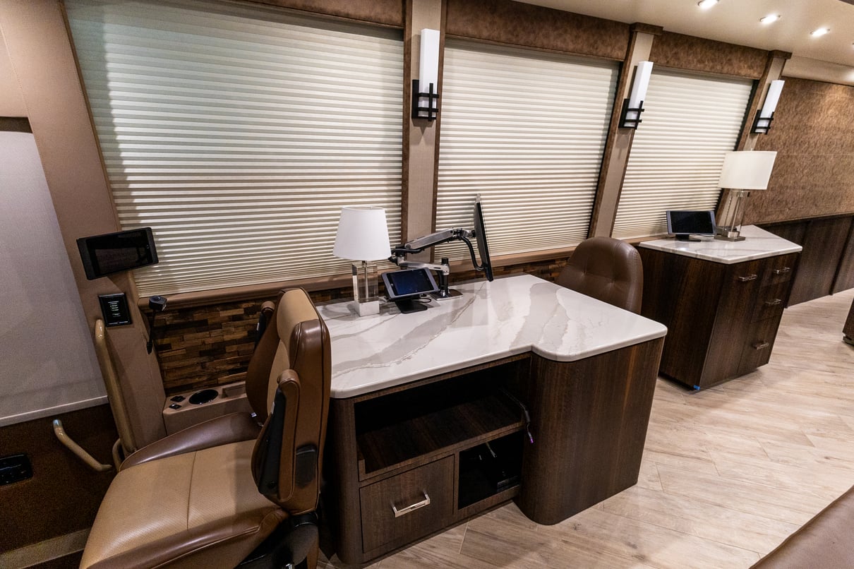 2020 Prevost Millennium X3 45 gallery image-20