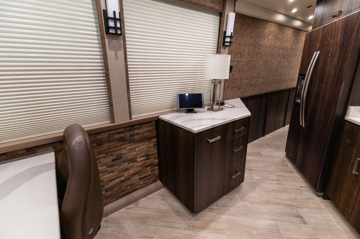 2020 Prevost Millennium X3 45 gallery image-21