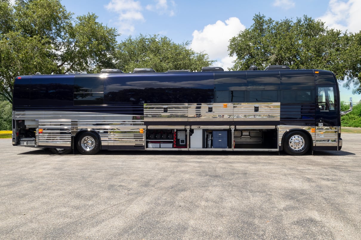 2020 Prevost Millennium X3 45 gallery image-32