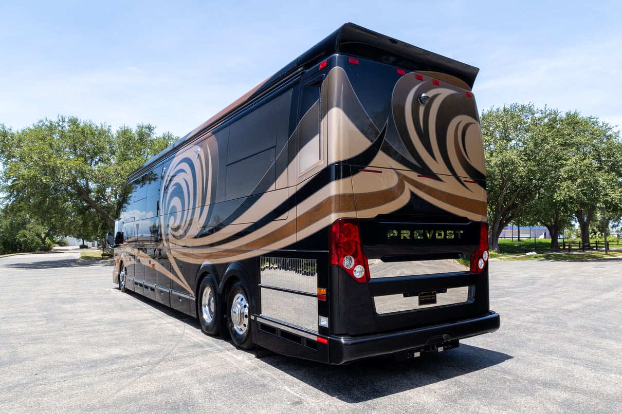 2014 Prevost Millennium H3 45 gallery image-7