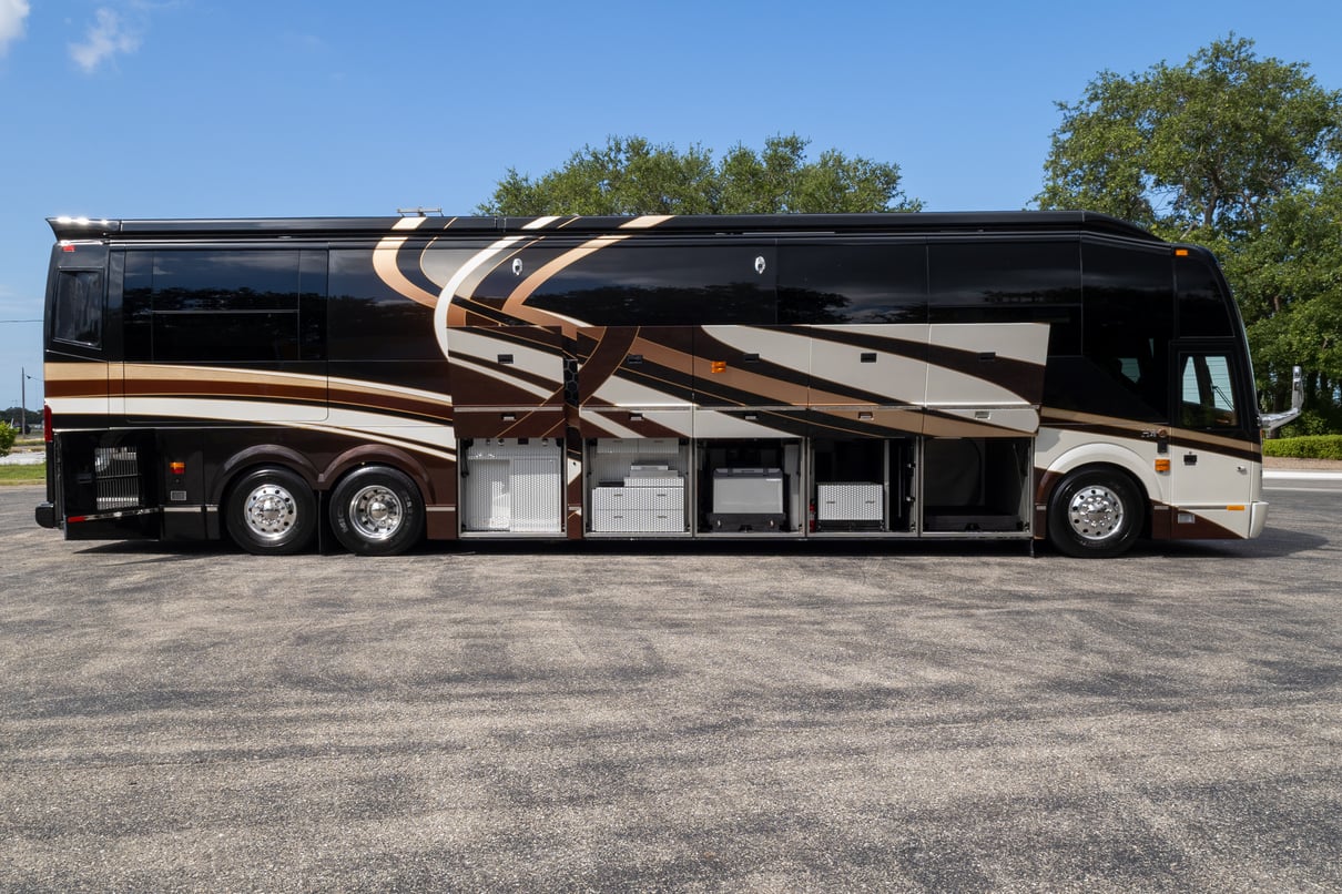2015 Prevost Millennium H3 45 gallery image-31