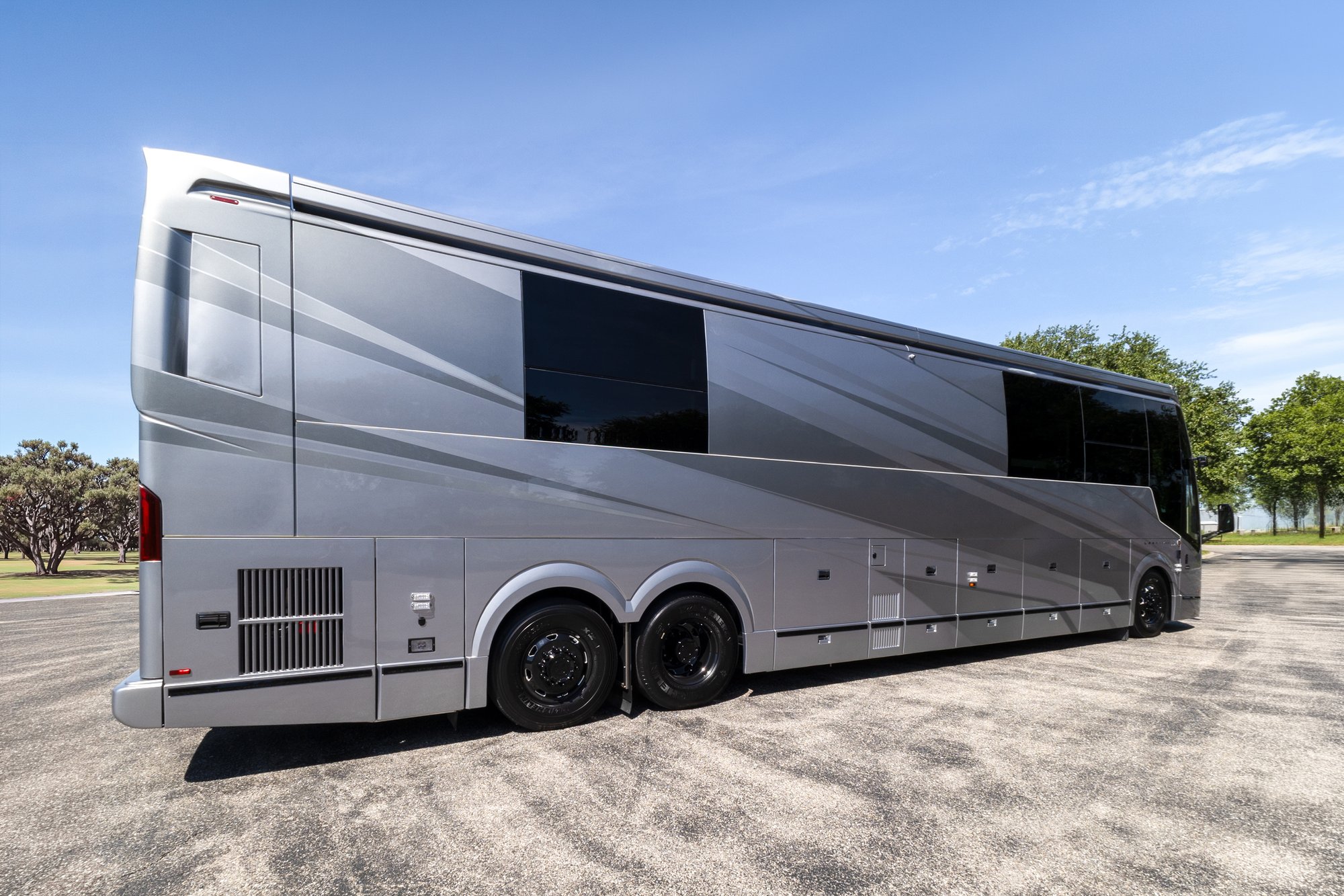 2027 Prevost Loki H3 45