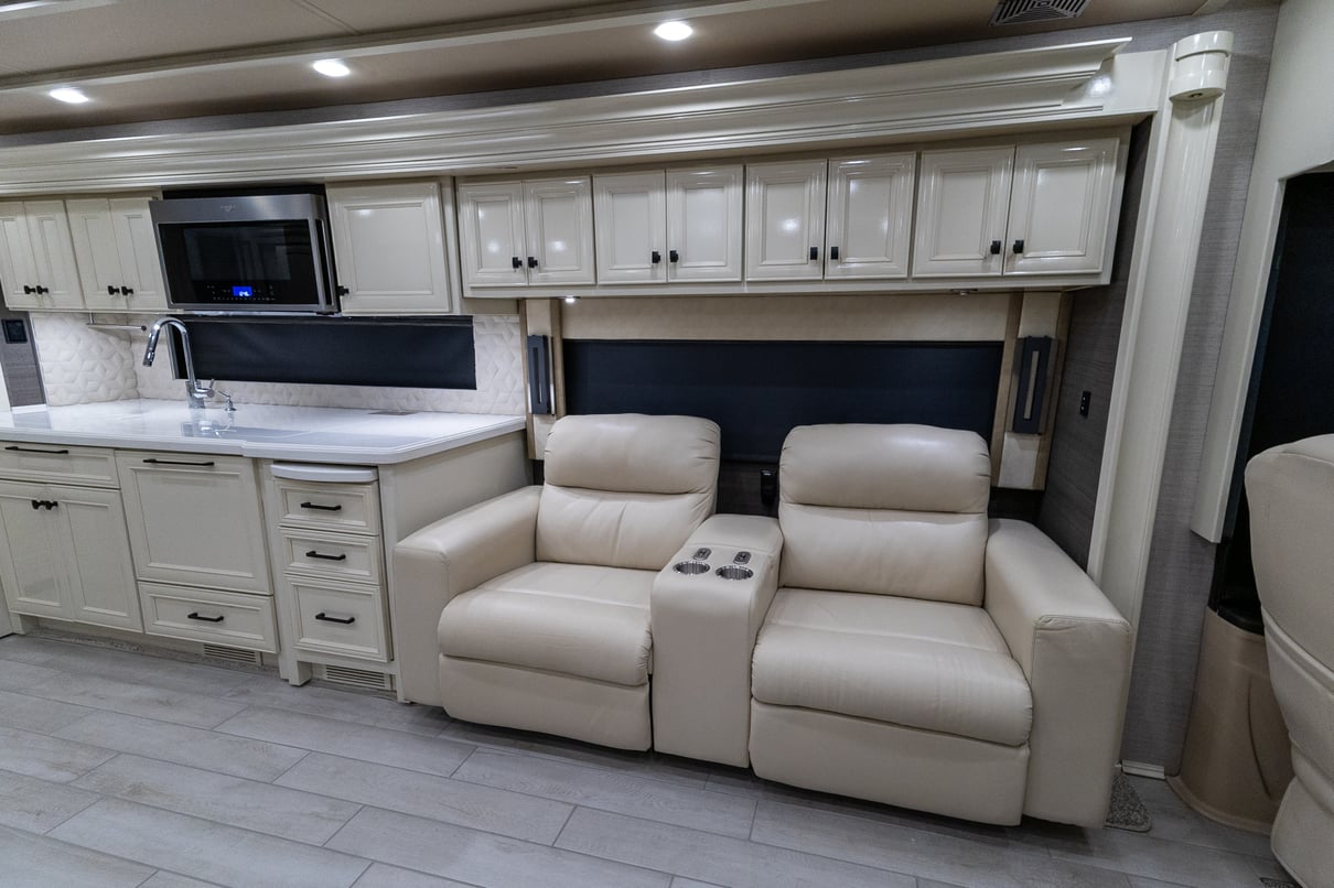 2022 Tiffin Allegro Bus 45 OPP gallery image-18