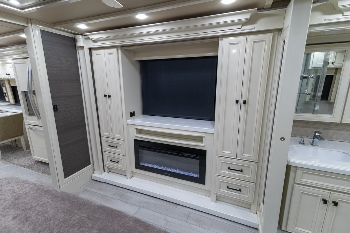 2022 Tiffin Allegro Bus 45 OPP gallery image-28