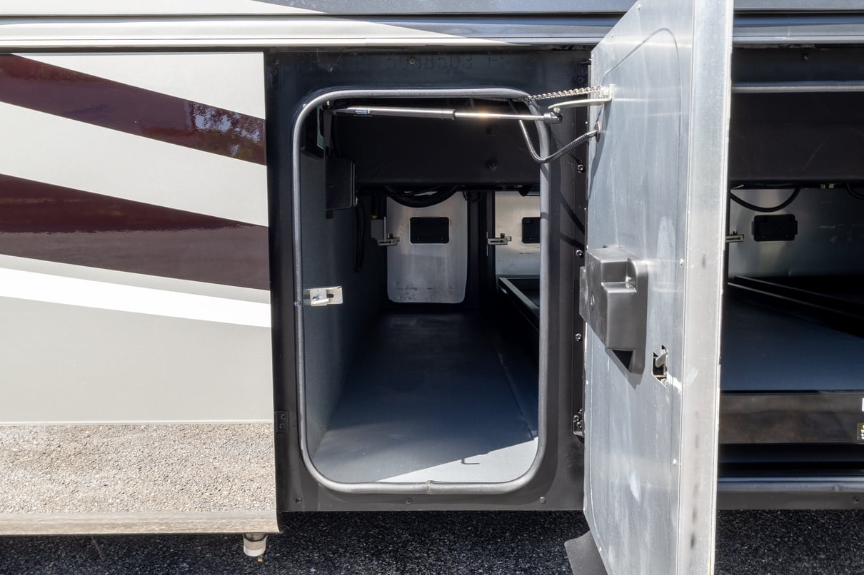 2022 Tiffin Allegro Bus 45 OPP gallery image-39