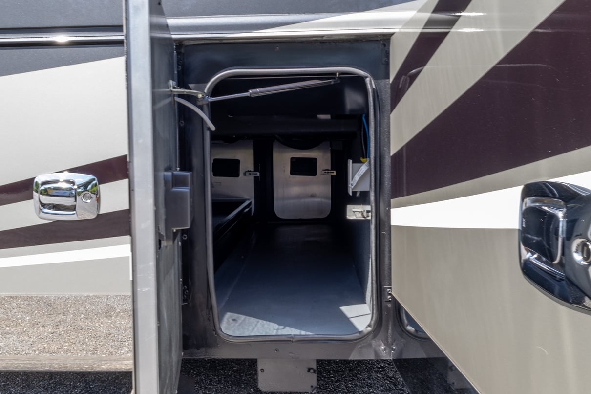 2022 Tiffin Allegro Bus 45 OPP gallery image-49