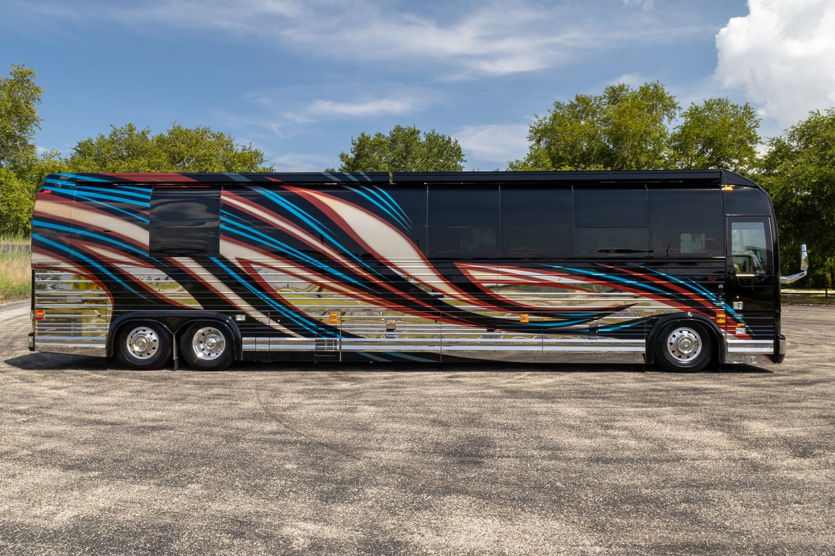 2019 Prevost Marathon X3 45 gallery image-3