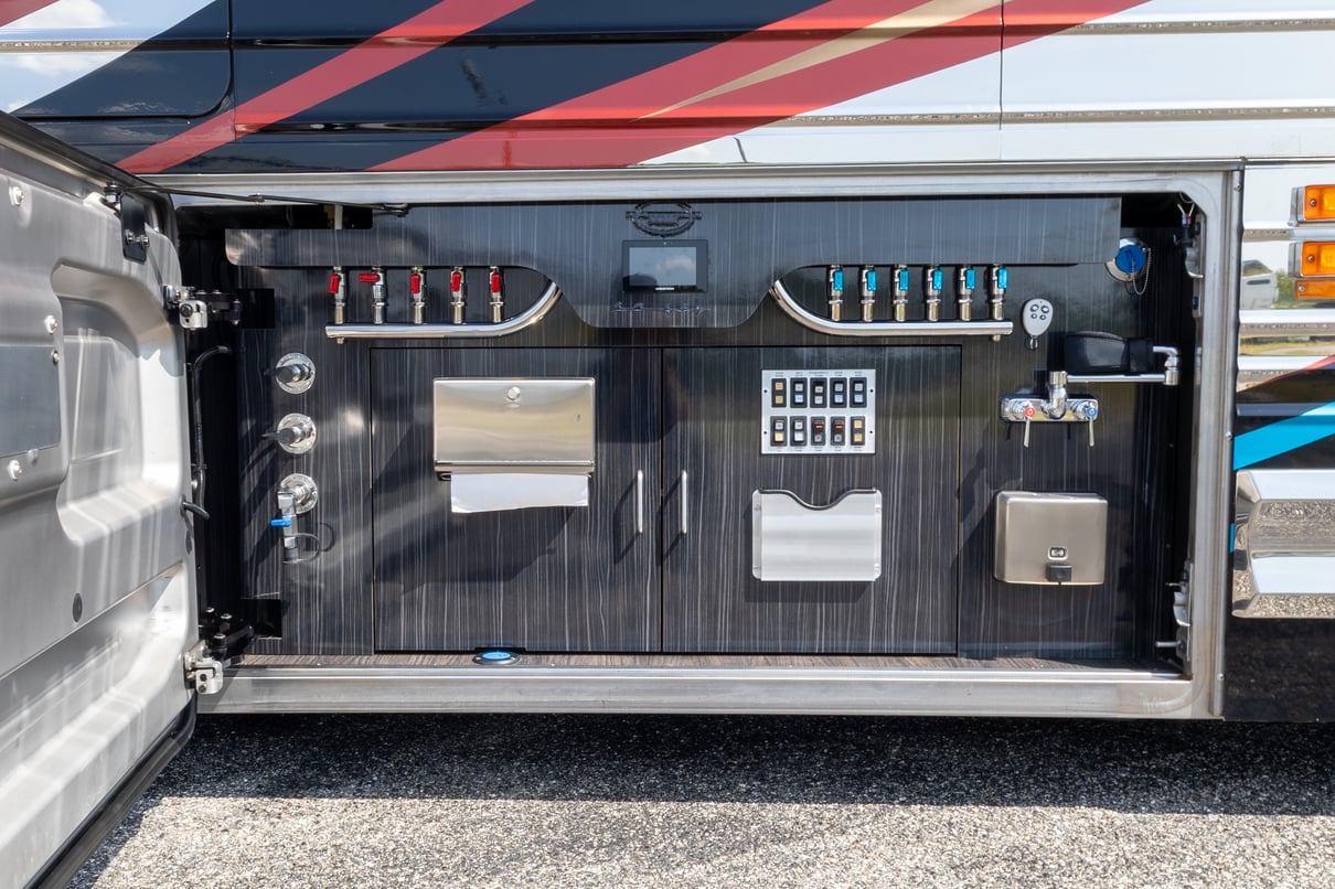 2019 Prevost Marathon X3 45 gallery image-38
